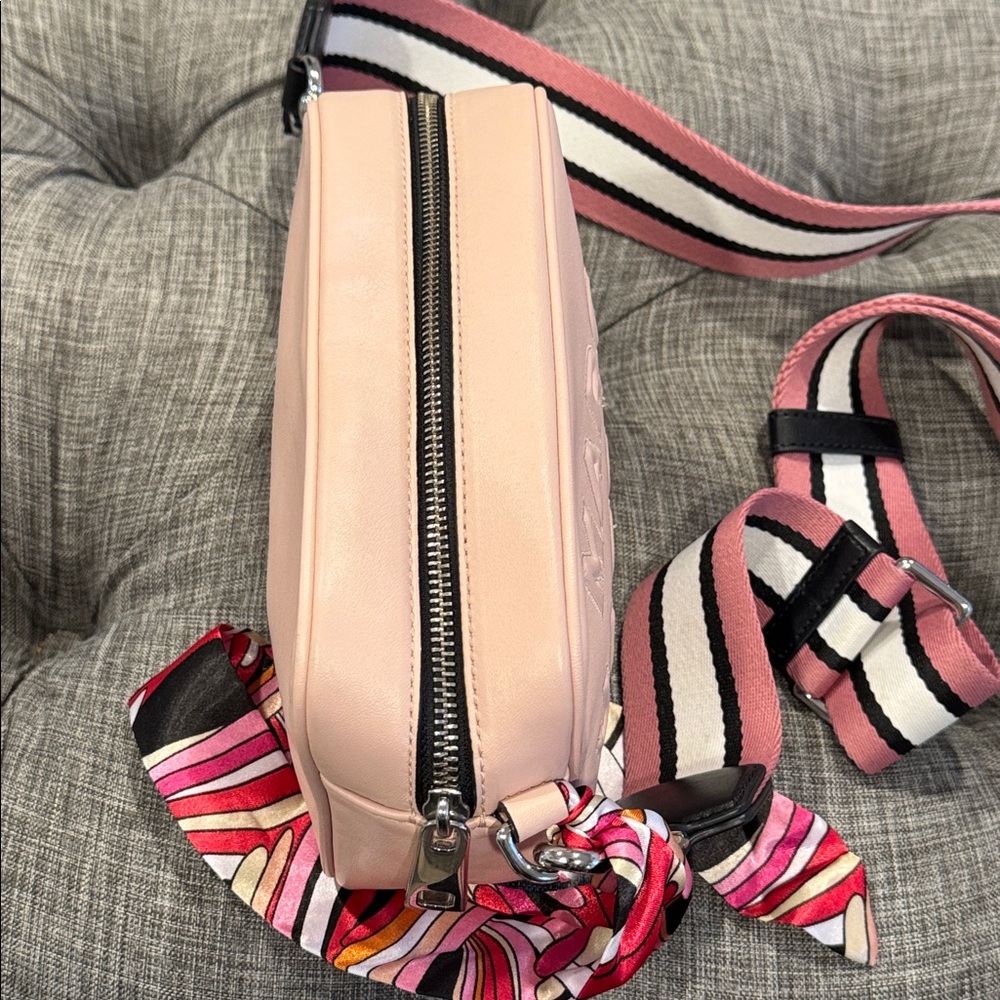 Marc Jacobs Bag Flash Pink Leather Camera Crossbody - Picture 10 of 17